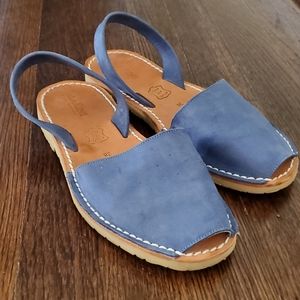 Calaxini Verano Slide sandals in blue size 38